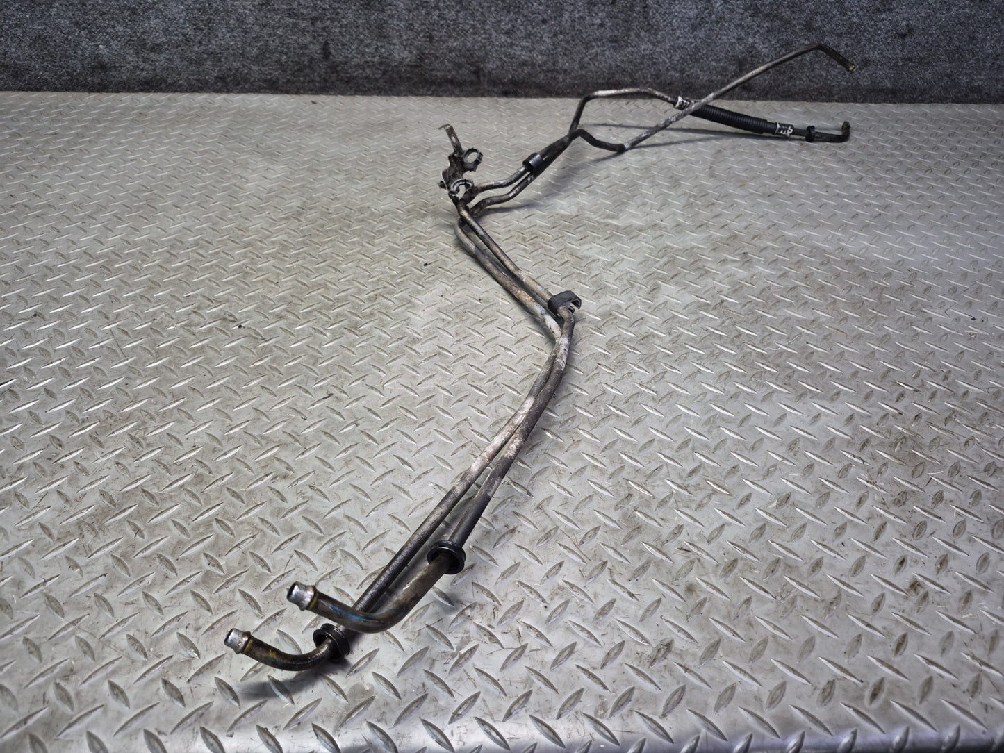 2003-2005 Hummer H2 A/T Automatic Transmission Oil Cooler Hose Pipe Line Set