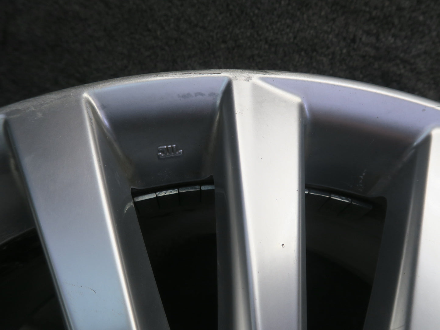 13-17 Lexus LS460 Factory Alloy R19 19" Wheel Rim 19x8J ET35 OEM
