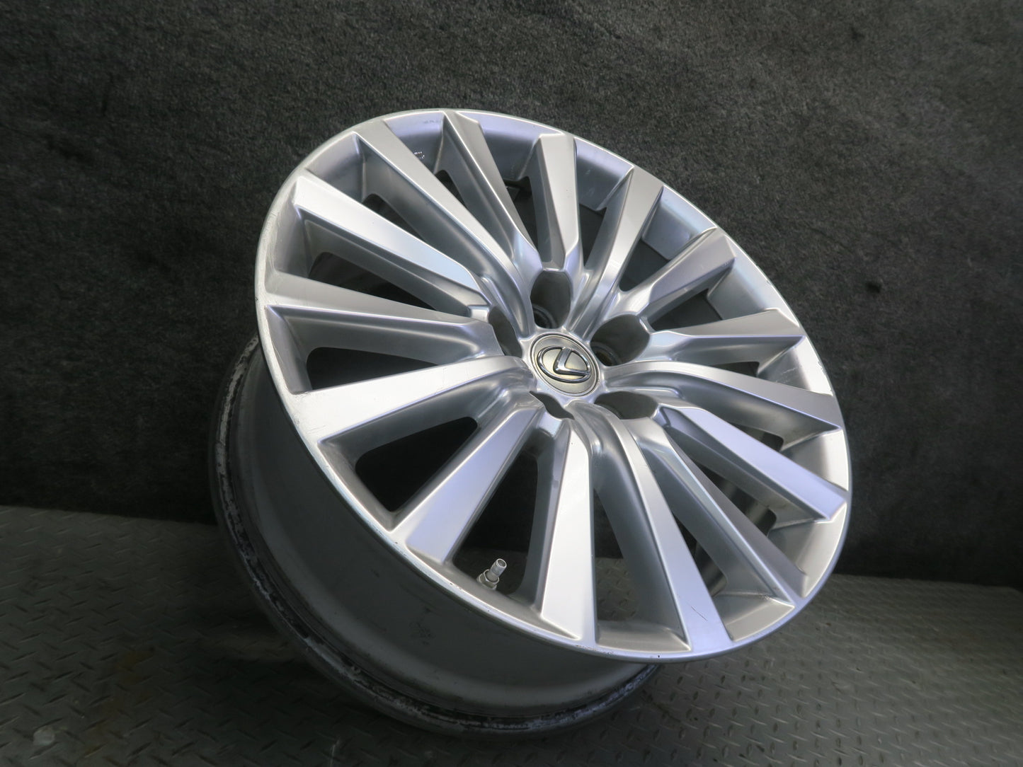 13-17 Lexus LS460 Factory Alloy R19 19" Wheel Rim 19x8J ET35 OEM