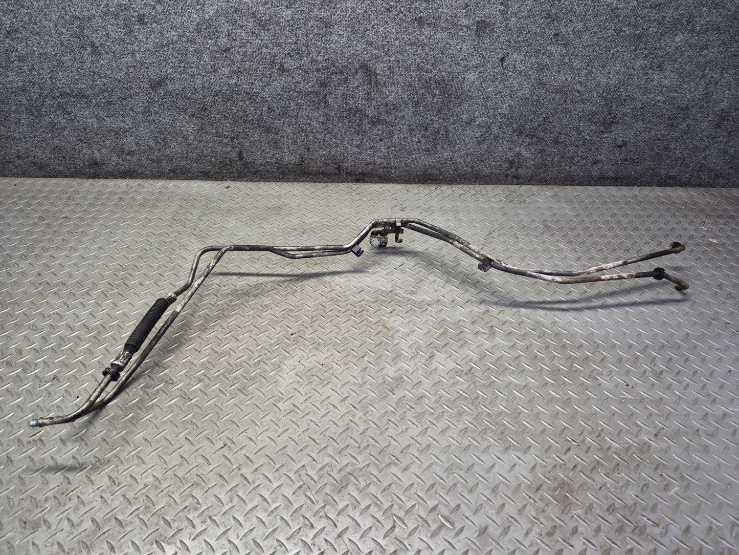 2003-2005 Hummer H2 A/T Automatic Transmission Oil Cooler Hose Pipe Line Set