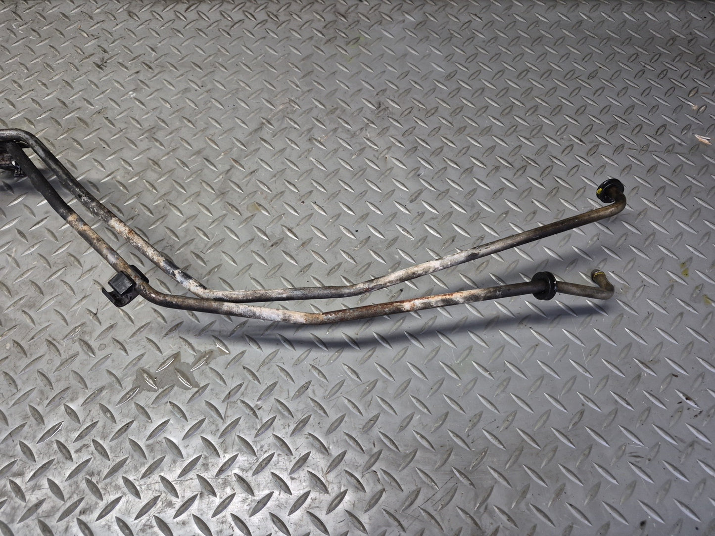 2003-2005 Hummer H2 A/T Automatic Transmission Oil Cooler Hose Pipe Line Set
