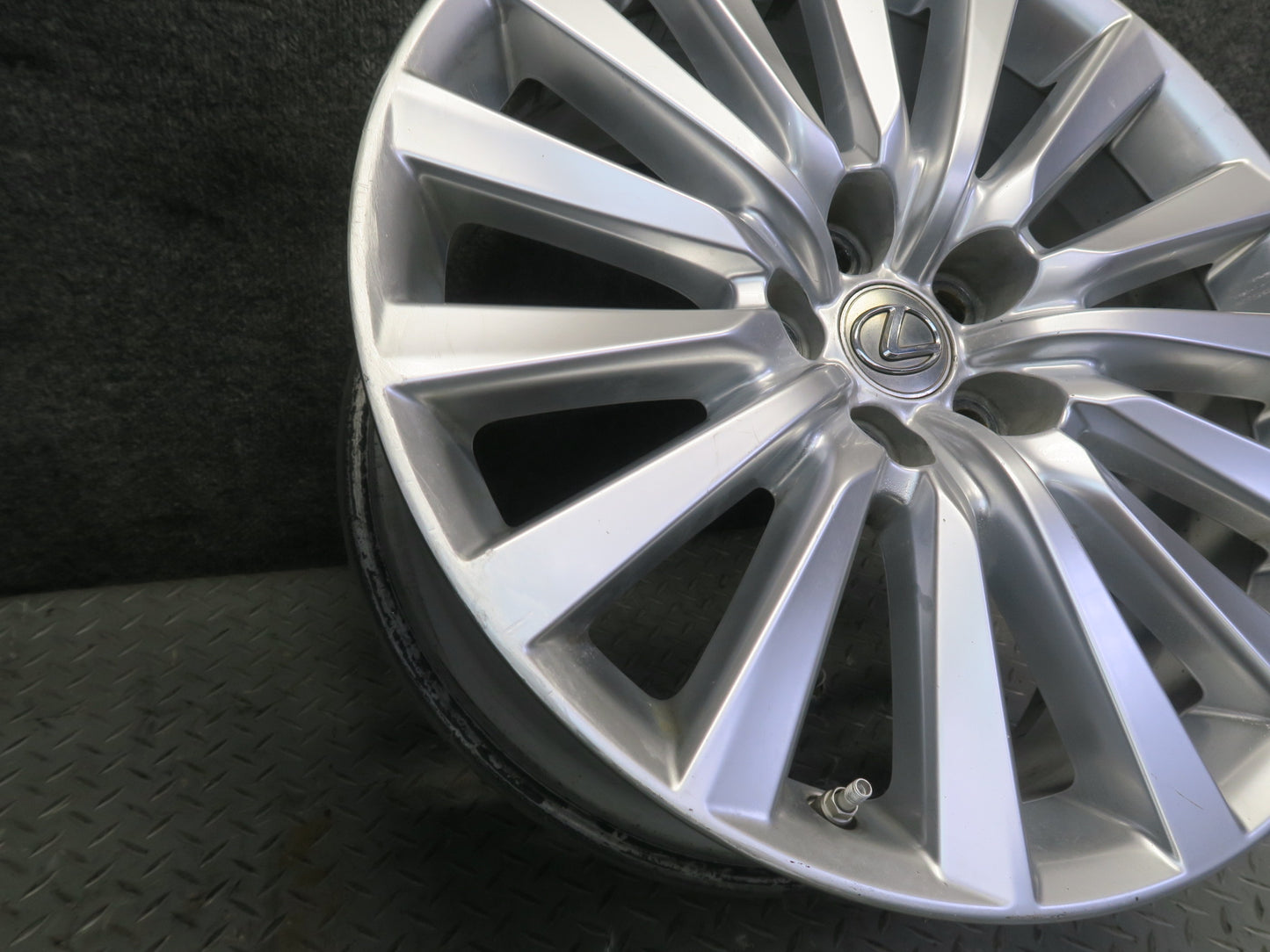 13-17 Lexus LS460 Factory Alloy R19 19" Wheel Rim 19x8J ET35 OEM