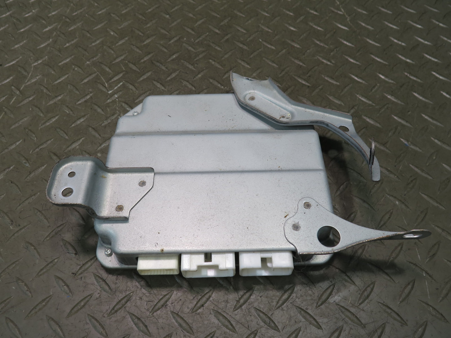 08-09 Lexus UVF46L LS600h Power Steering Control Module 89181-50050 OEM
