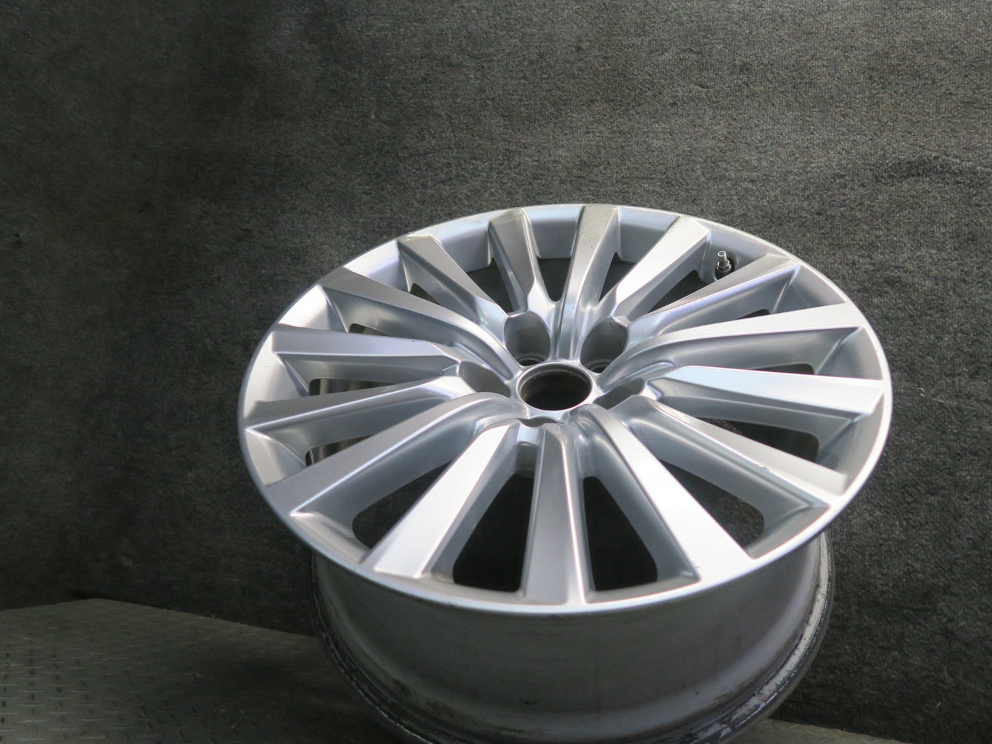 13-17 Lexus LS460 Factory Alloy R19 19" Wheel Rim 19x8J ET35 OEM