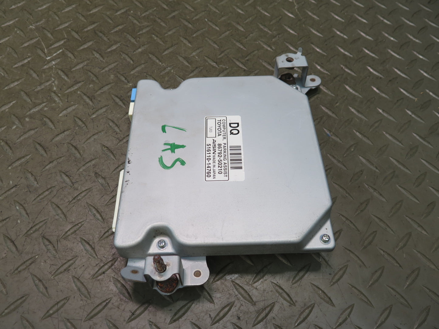 07-09 Lexus UVF46L LS600h LS460 Parking Assist Control Module 86792-50210 OEM