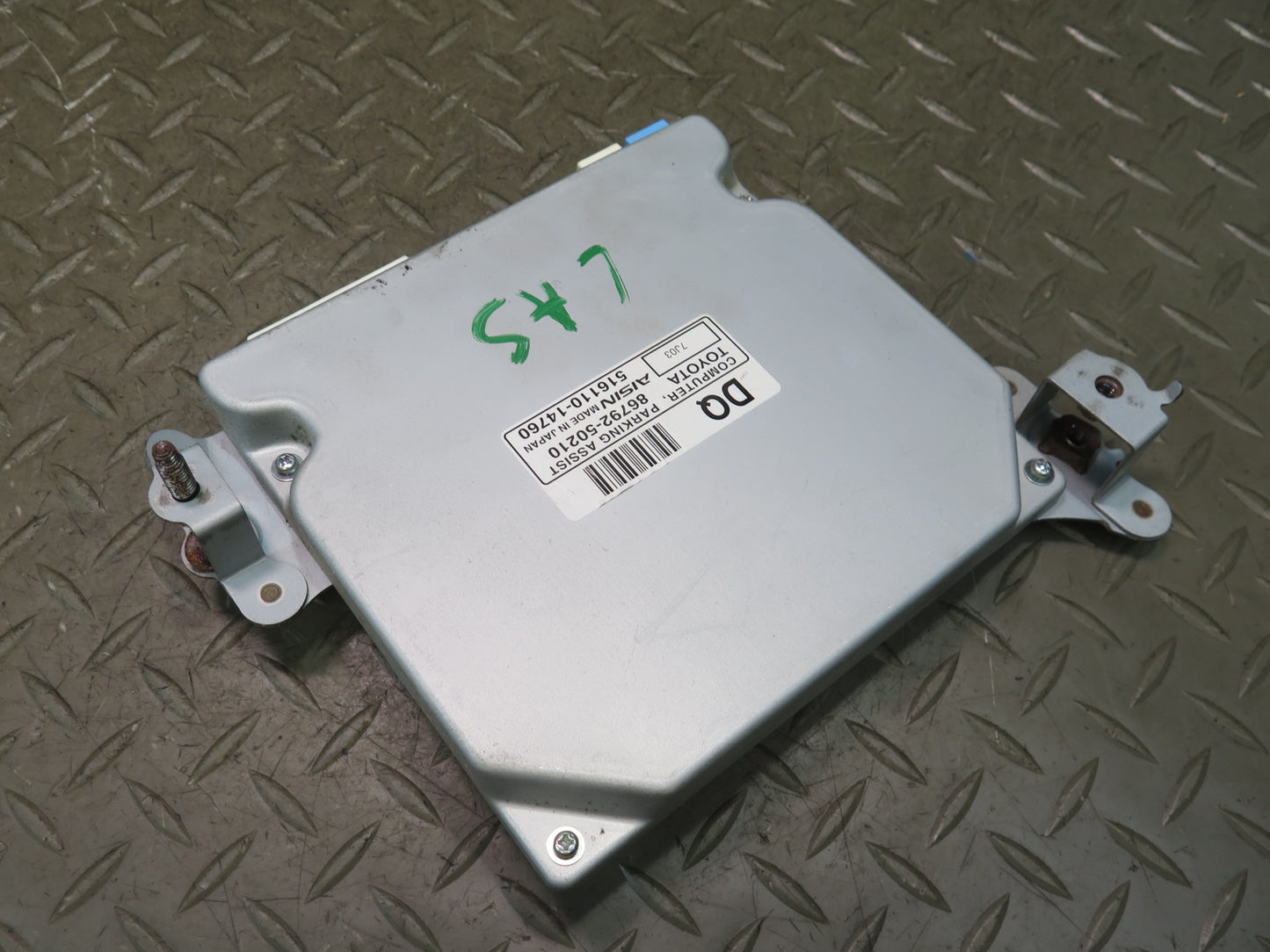 07-09 Lexus UVF46L LS600h LS460 Parking Assist Control Module 86792-50210 OEM
