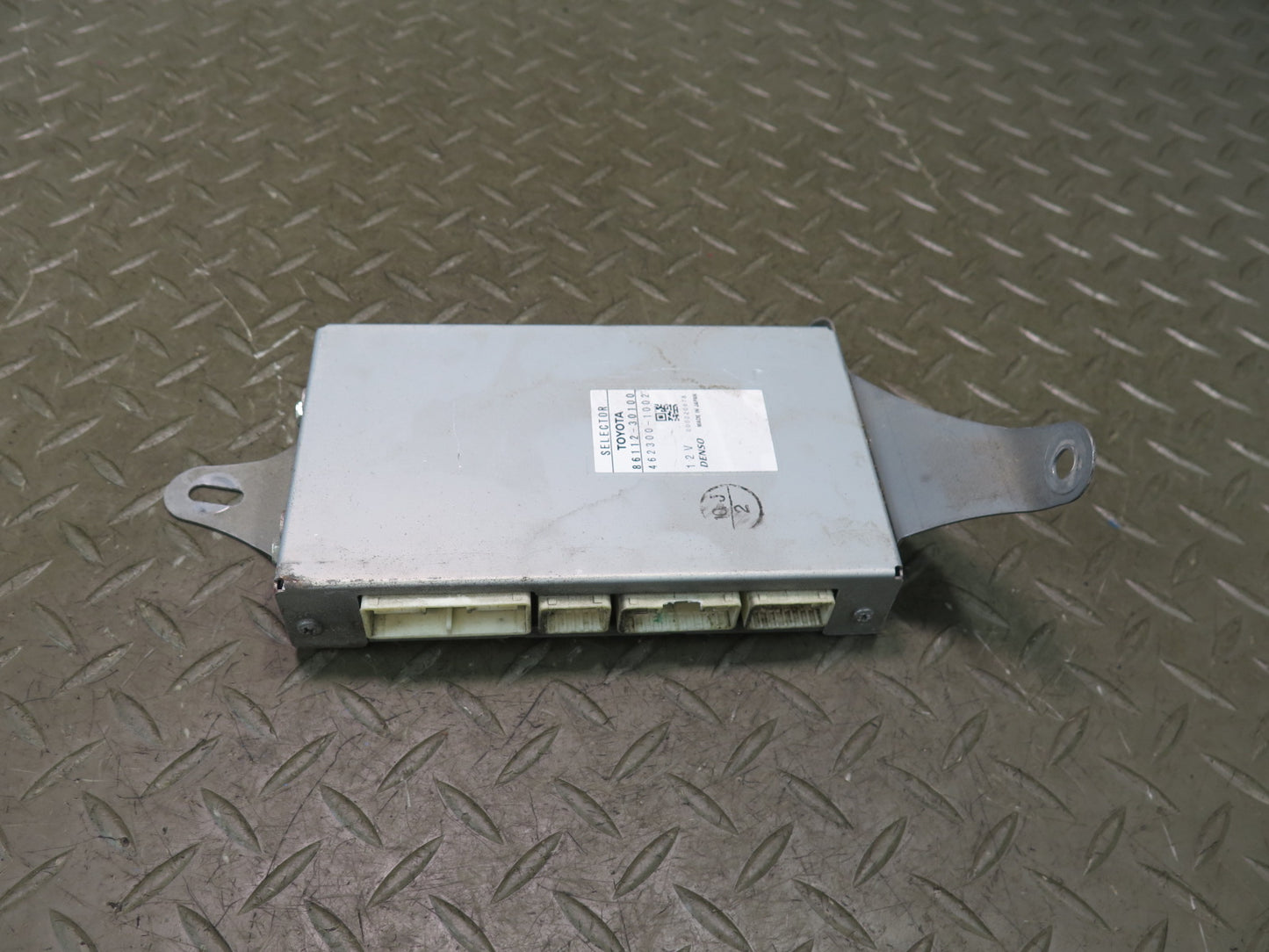 07-09 Lexus UVF46L LS600h LS460 Display Selector Control Module 86112-30100 OEM