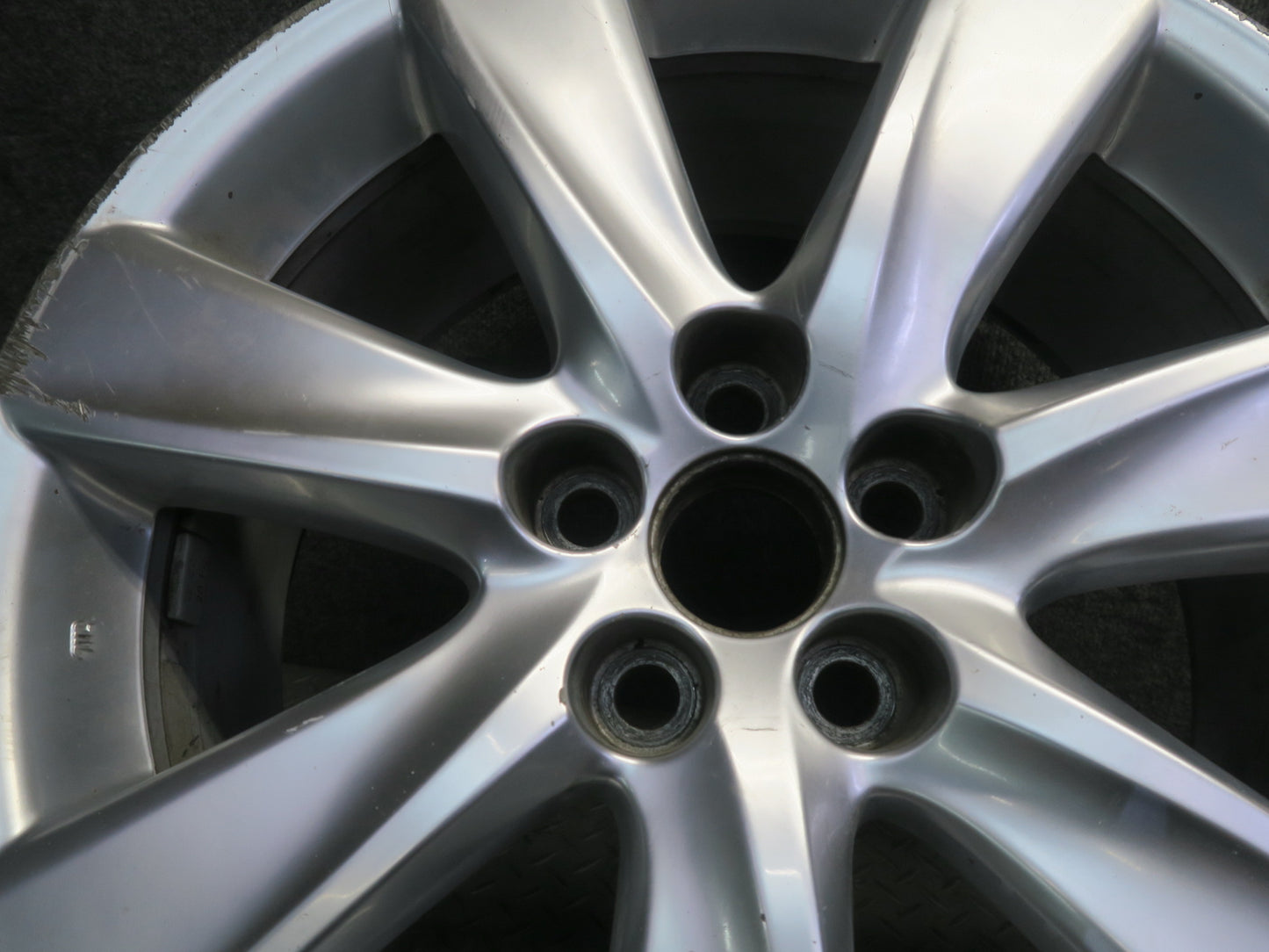 08-16 Lexus UVF46L LS600h Factory Alloy R19 19" Wheel Rim 19x8J ET35 OEM