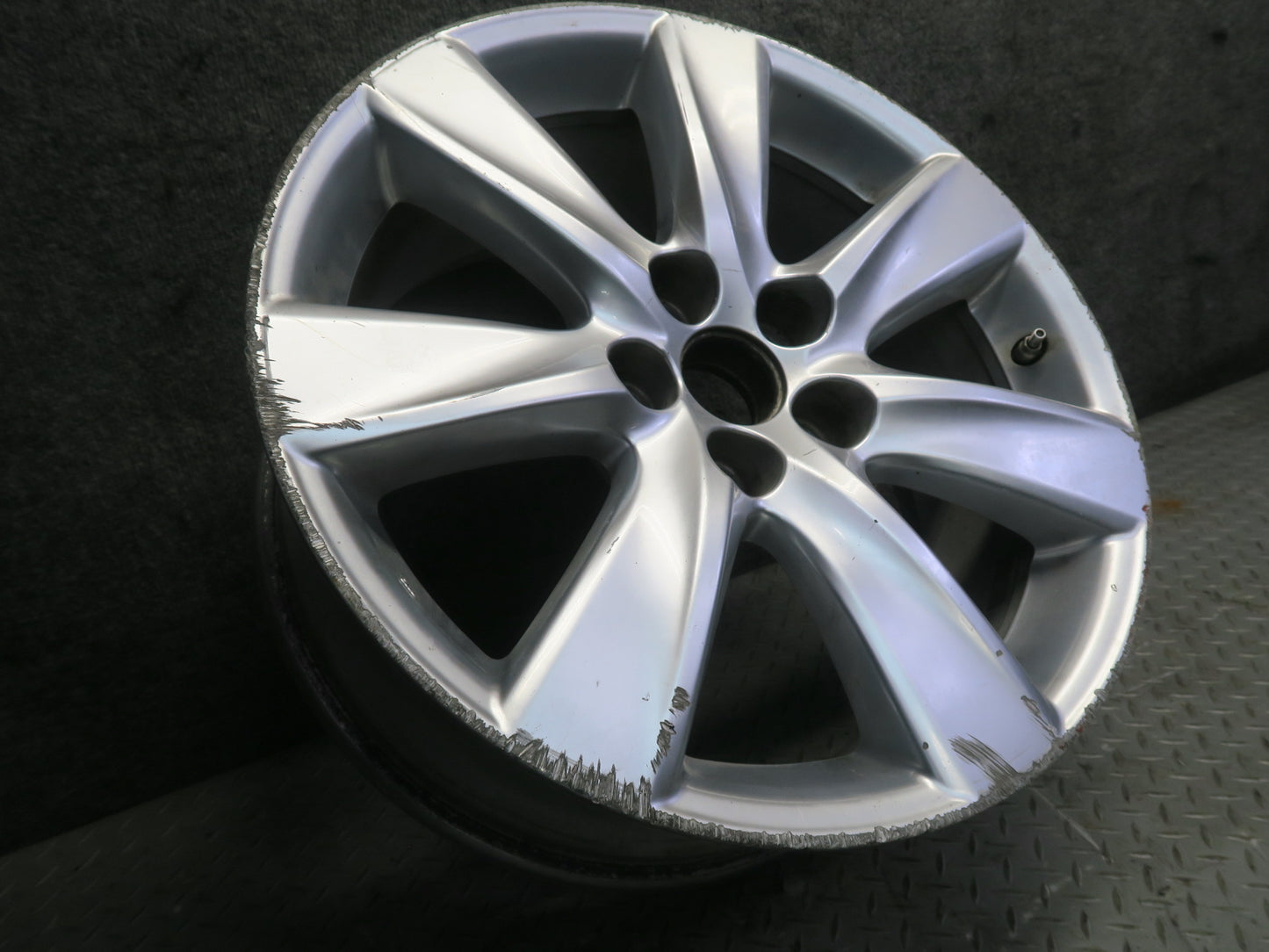 08-16 Lexus UVF46L LS600h Factory Alloy R19 19" Wheel Rim 19x8J ET35 OEM
