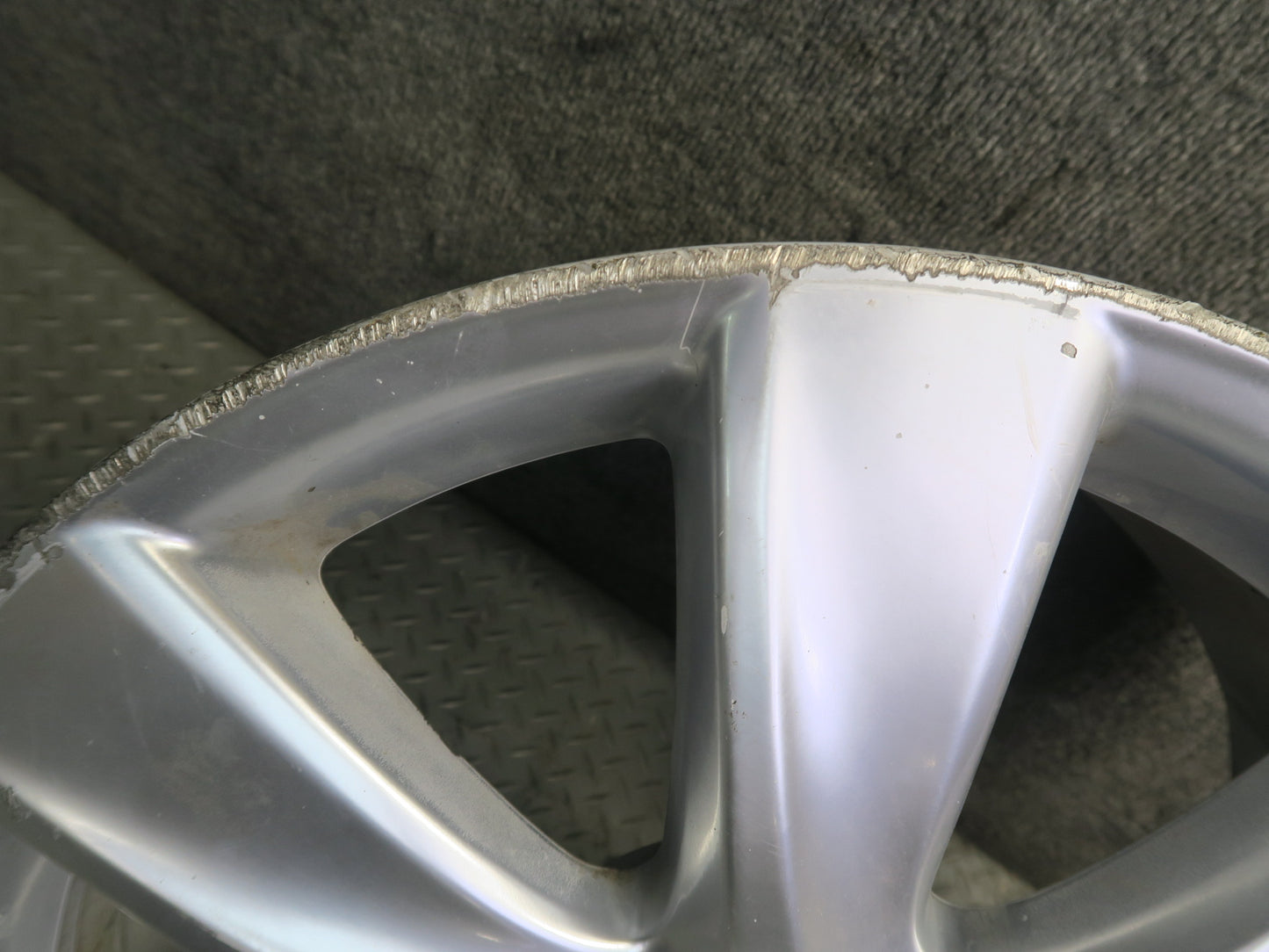 08-16 Lexus UVF46L LS600h Factory Alloy R19 19" Wheel Rim 19x8J ET35 OEM