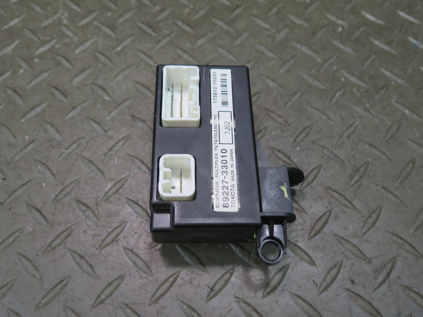 07-09 Lexus UVF46L LS600h LS460 Tilt & Telescopic Control Module 89227-33010 OEM