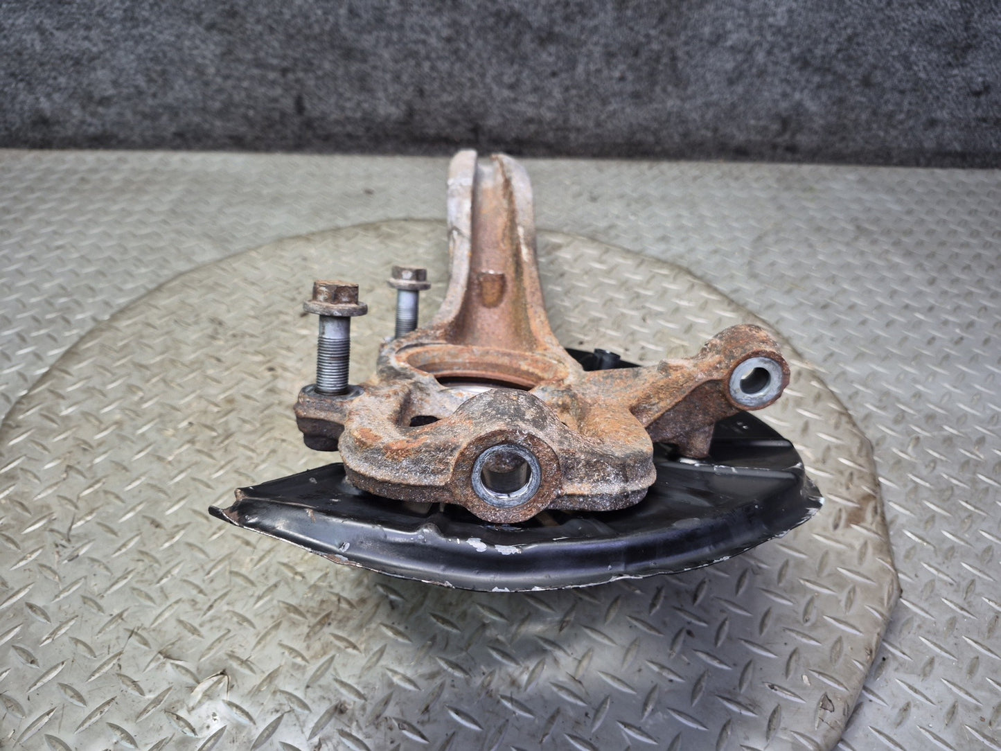 11-15 Audi 4L Q7 3.0L AWD Front Right Spindle Knuckle Wheel Hub 7P6407246A OEM