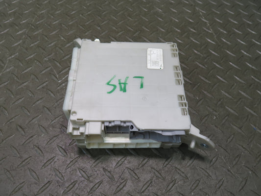 07-09 Lexus UVF46L LS600h LS460 Rear Trunk Junction Fuse Relay Box Module OEM