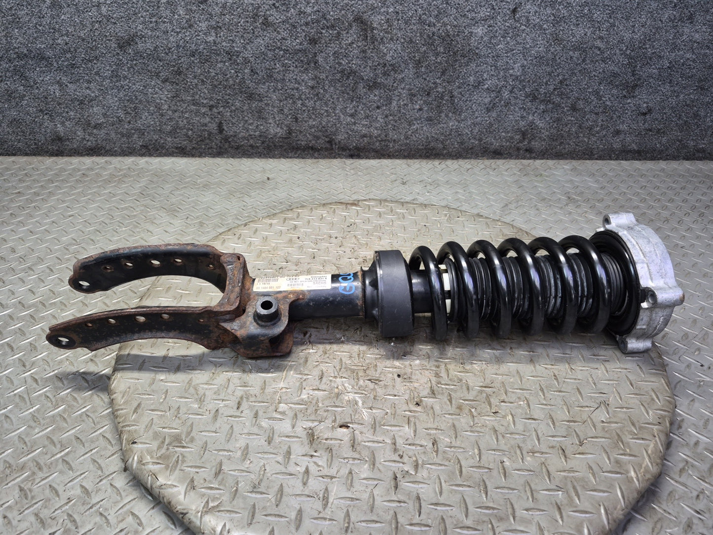 07-15 Audi 4L Q7 AWD Set of 2 Front Left & Right Strut Shock Absorber OEM
