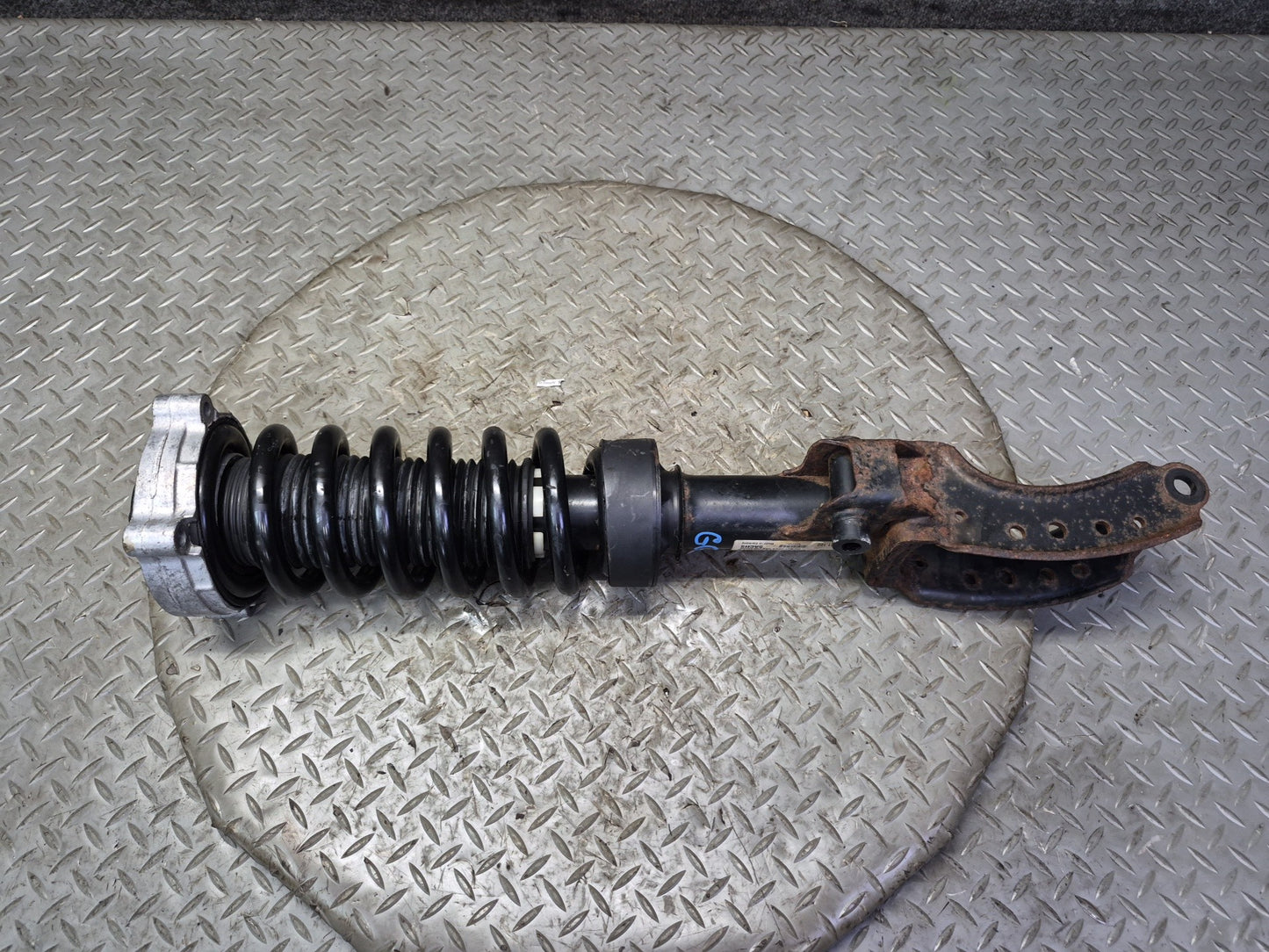07-15 Audi 4L Q7 AWD Set of 2 Front Left & Right Strut Shock Absorber OEM