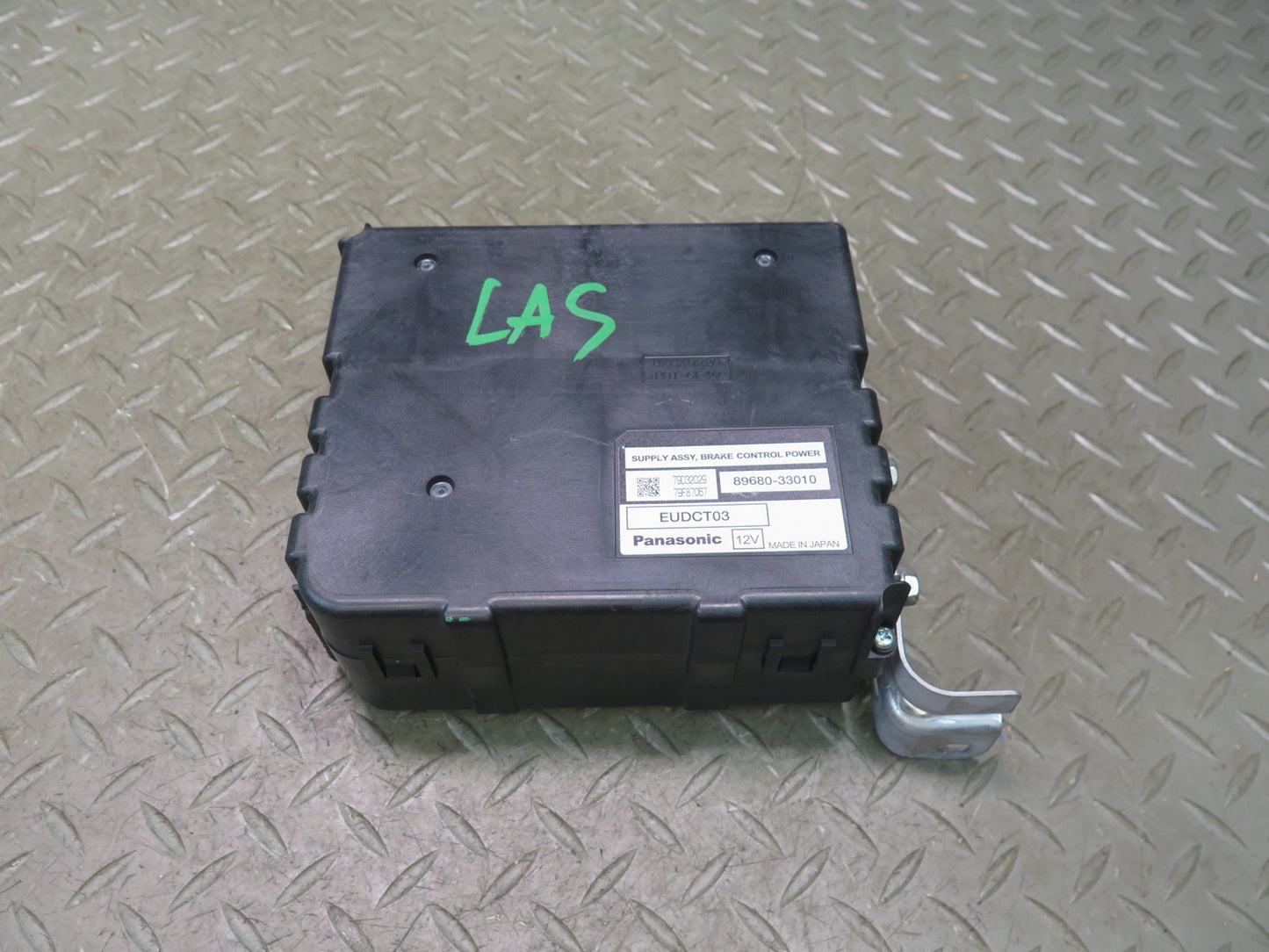 07-17 Lexus UVF46L LS600h LS460 Power Brake Supply Control Module OEM