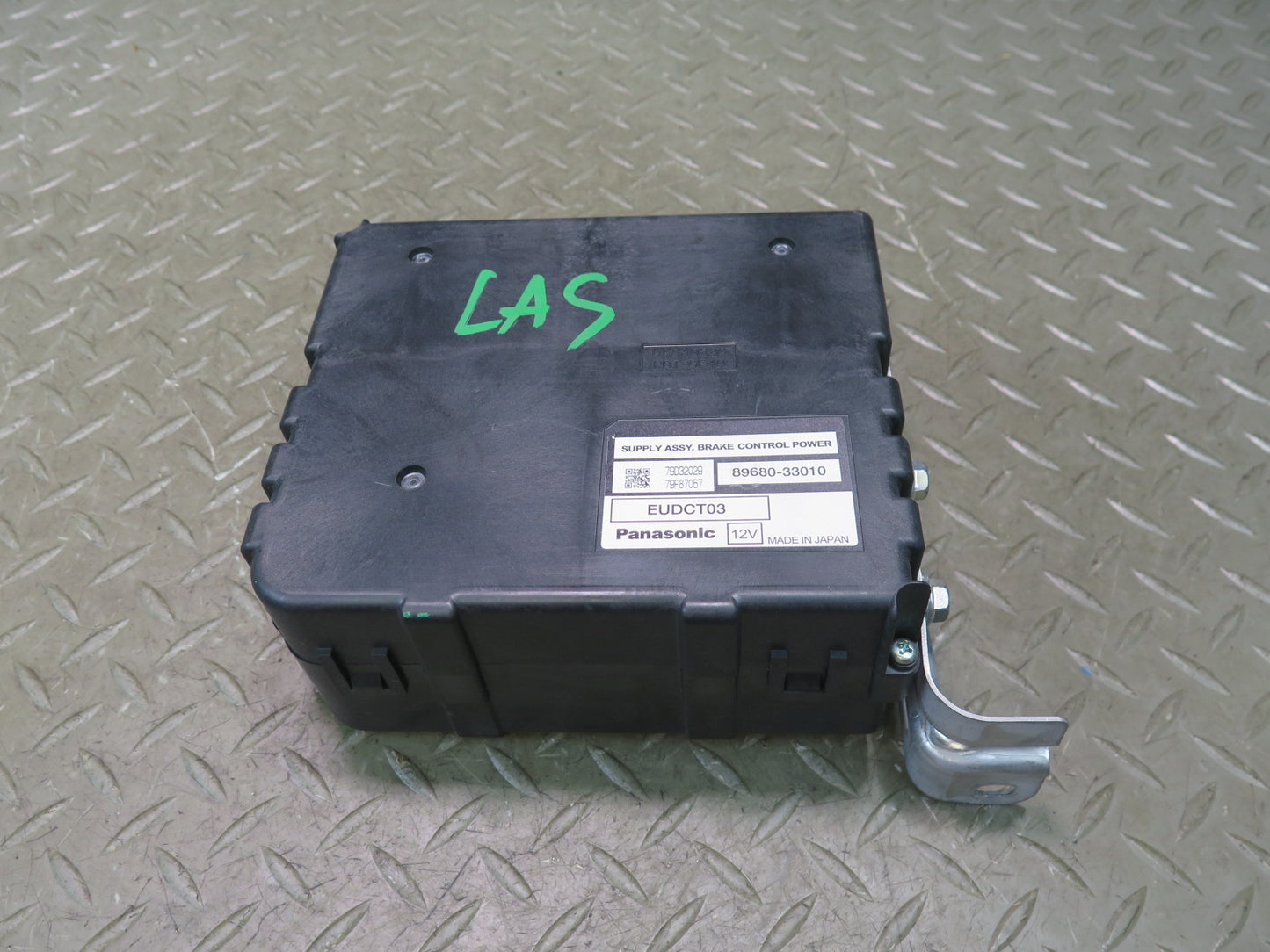 07-17 Lexus UVF46L LS600h LS460 Power Brake Supply Control Module OEM