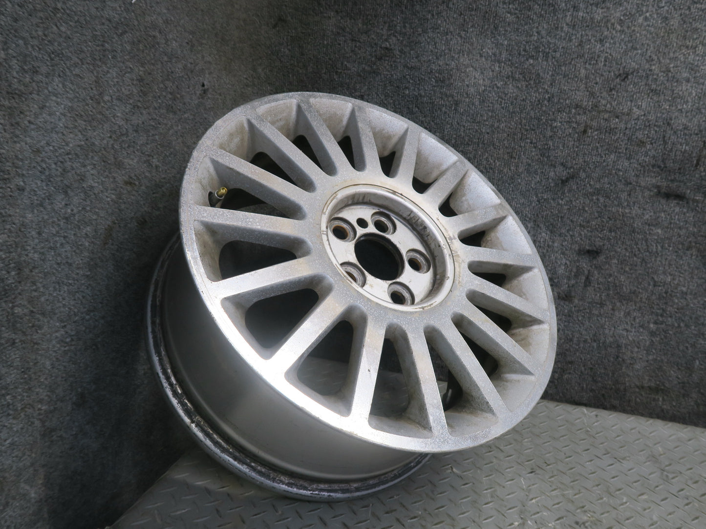 02-05 Ford Thunderbird Set of 4 Factory R17" Wheel Rim 17x7.5J ET60 OEM