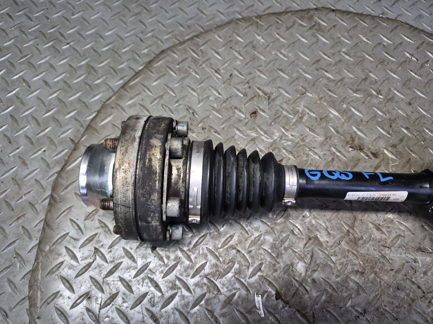11-15 Audi 4L Q7 3.0L AWD Front Left or Right Axle Shaft 7P0407271C OEM