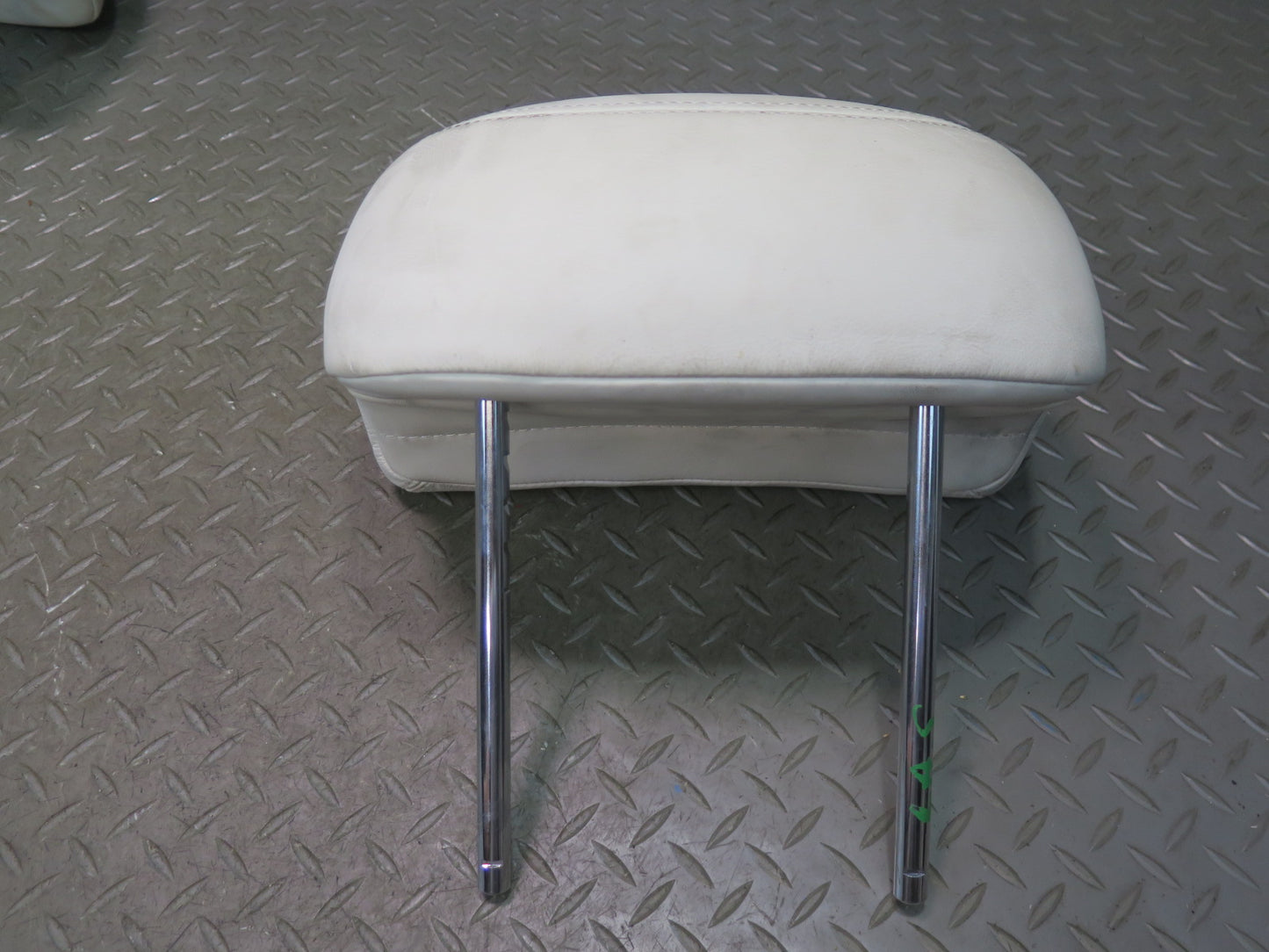 08-12 Lexus UVF46L LS600h Set of 3 Rear Left Center Right Leather Headrest OEM
