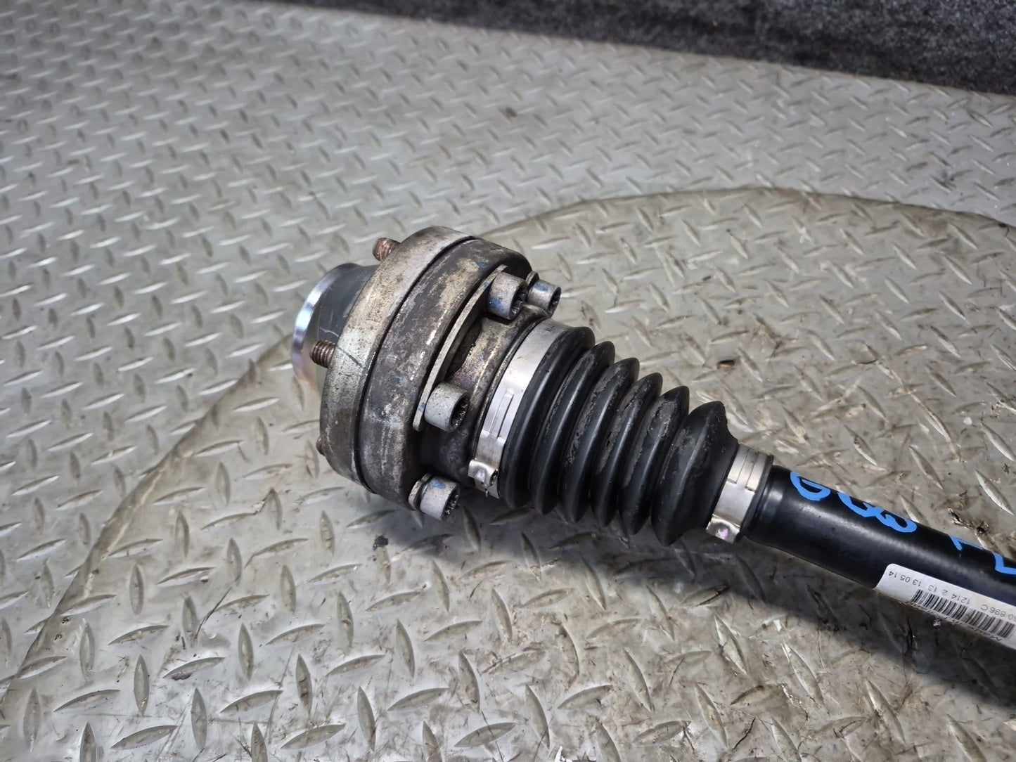 11-15 Audi 4L Q7 3.0L AWD Front Left or Right Axle Shaft 7P0407271C OEM