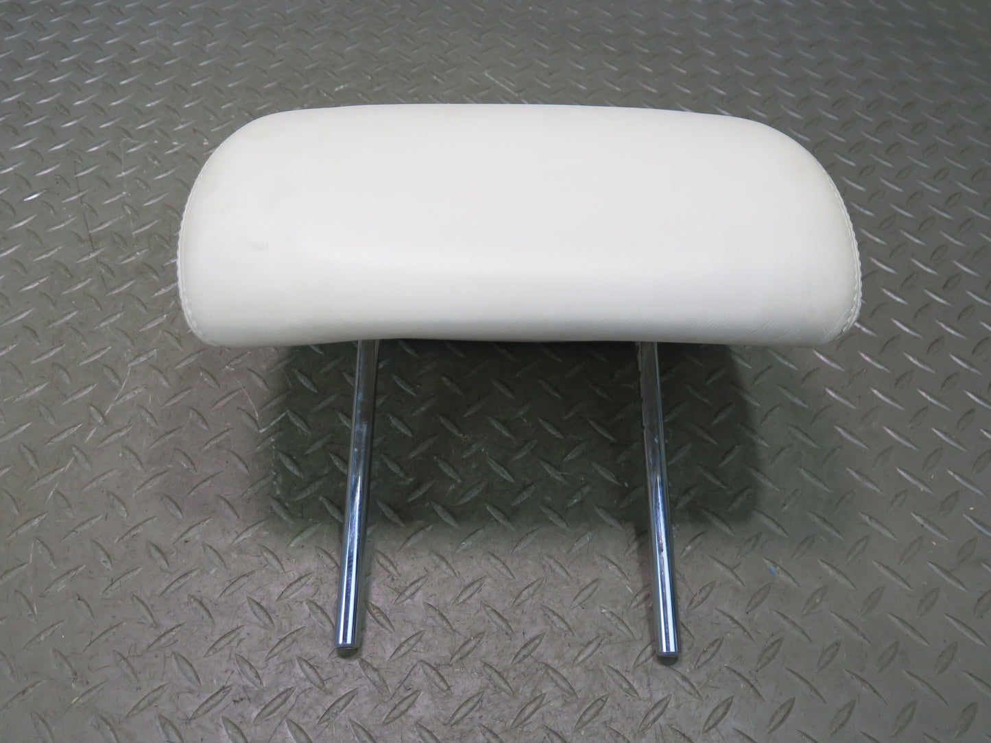 08-12 Lexus UVF46L LS600h Set of 3 Rear Left Center Right Leather Headrest OEM