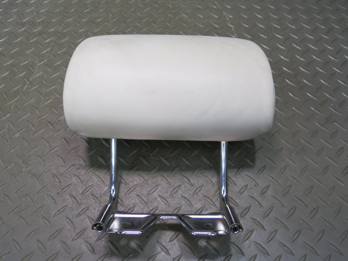 08-12 Lexus UVF46L LS600h Set of 3 Rear Left Center Right Leather Headrest OEM
