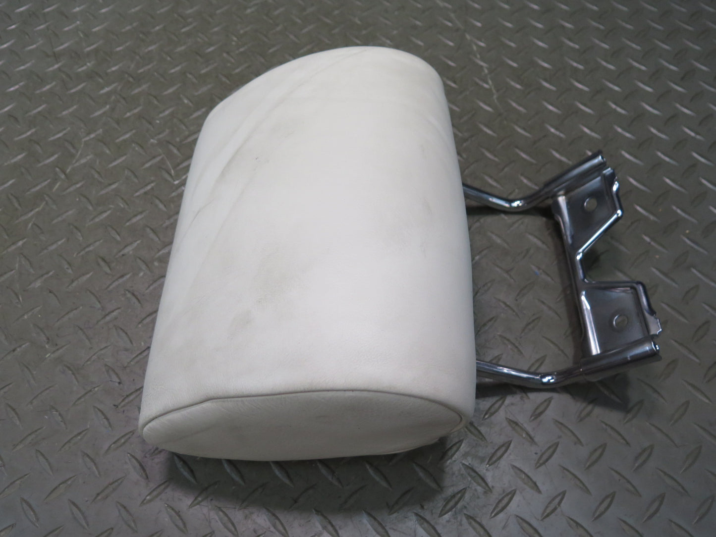 08-12 Lexus UVF46L LS600h Set of 3 Rear Left Center Right Leather Headrest OEM