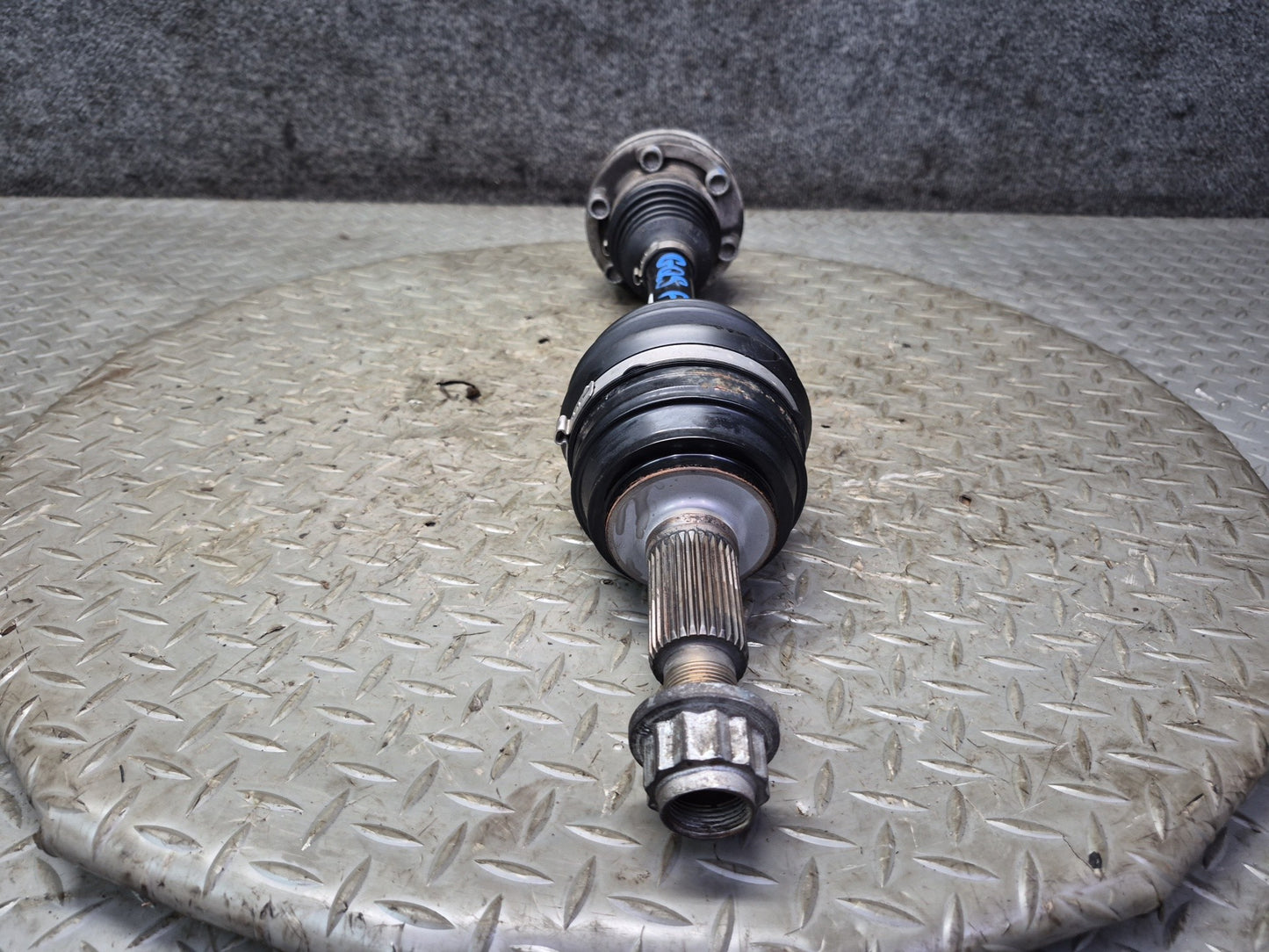 11-15 Audi 4L Q7 3.0L AWD Front Left or Right Axle Shaft OEM