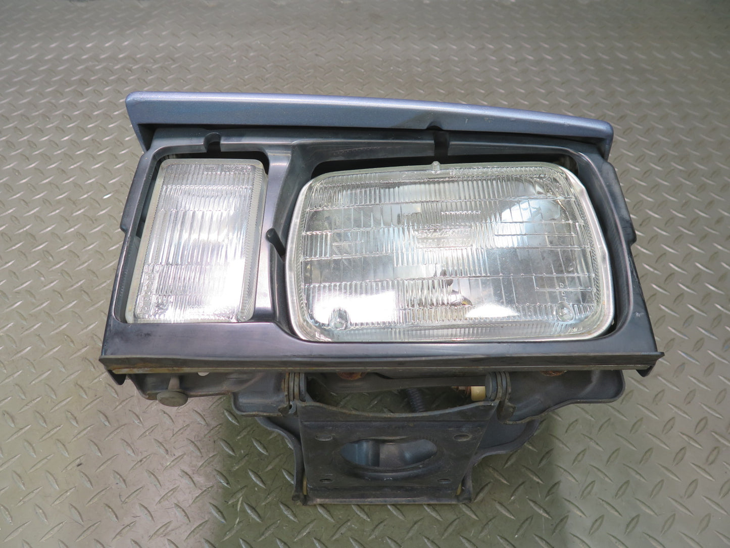 84-86 Nissan 300ZX Z31 Front Left Headlight Lamp w Cover OEM