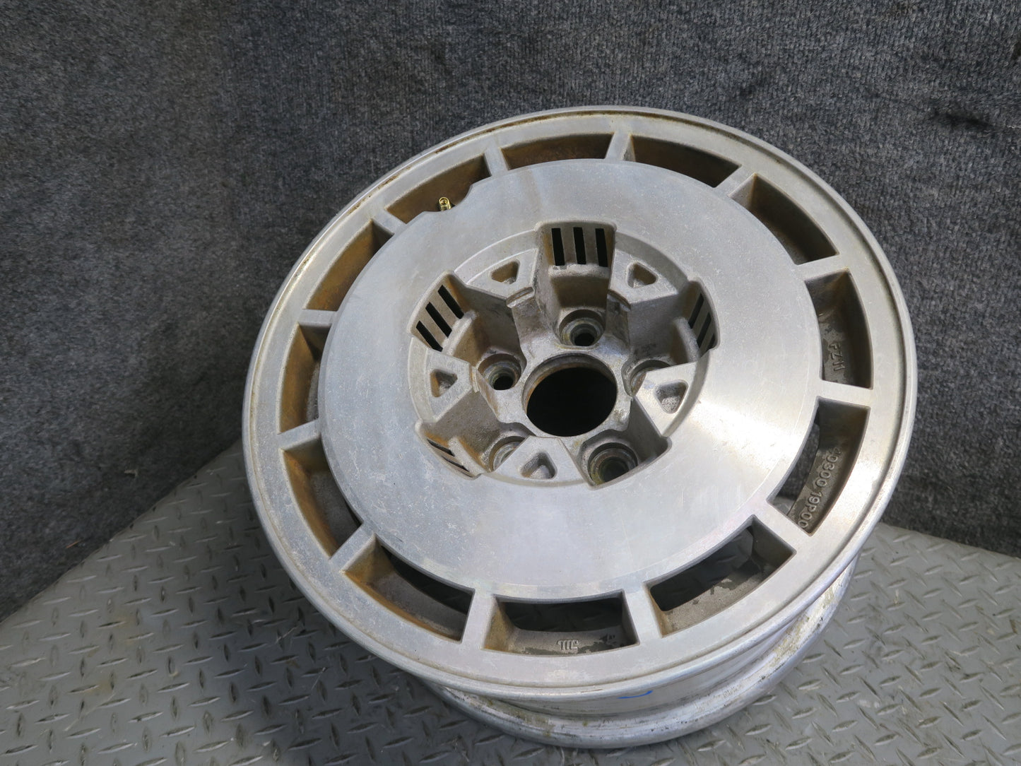 84-87 Nissan Z31 300ZX Set of 4 Factory R15" Wheel Rim 15x6.5JJ ET10 OEM