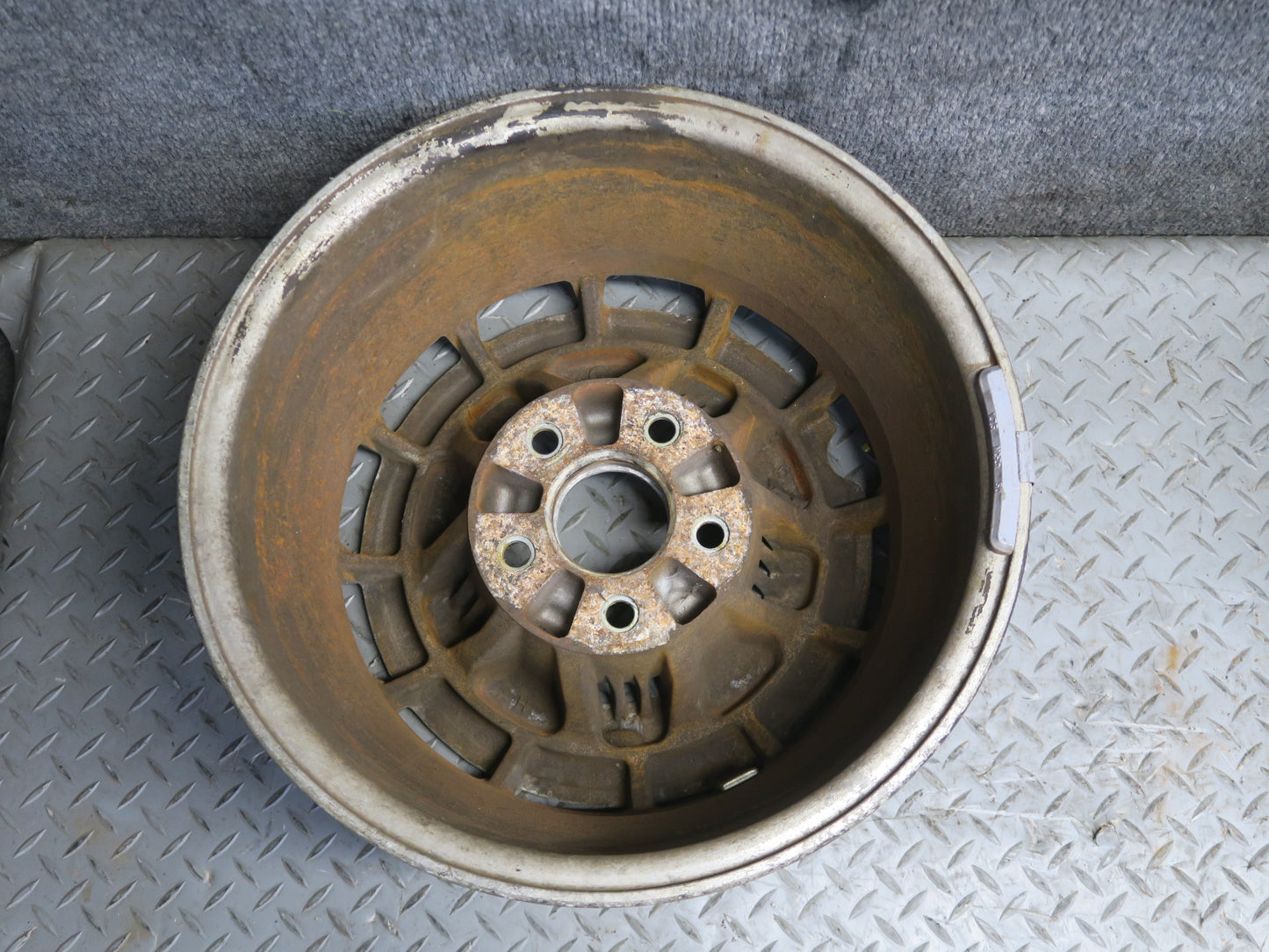 84-87 Nissan Z31 300ZX Set of 4 Factory R15" Wheel Rim 15x6.5JJ ET10 OEM