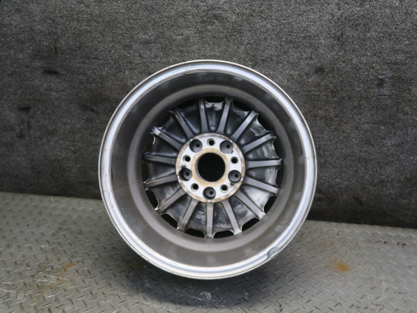 86-89 Mercedes R107 Factory R15 15" Alloy Wheel Rim 15x7J ET25 Silver OEM