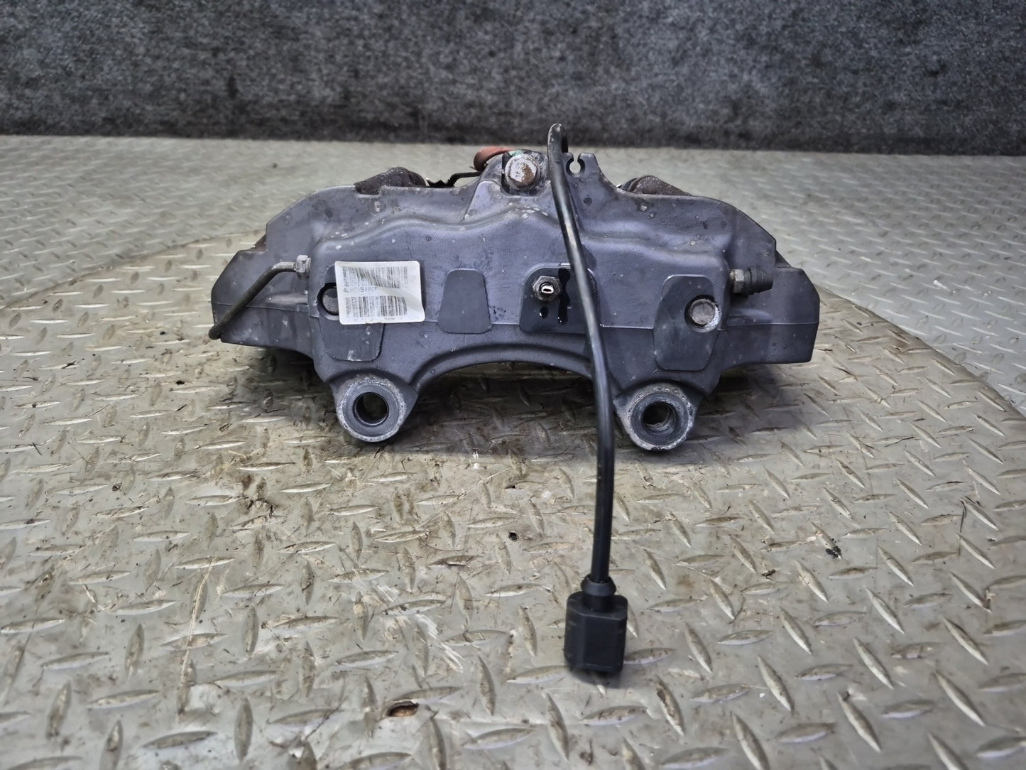 11-15 Audi 4L Q7 Set of 2 Front Left & Right Brembo Brake Caliper OEM