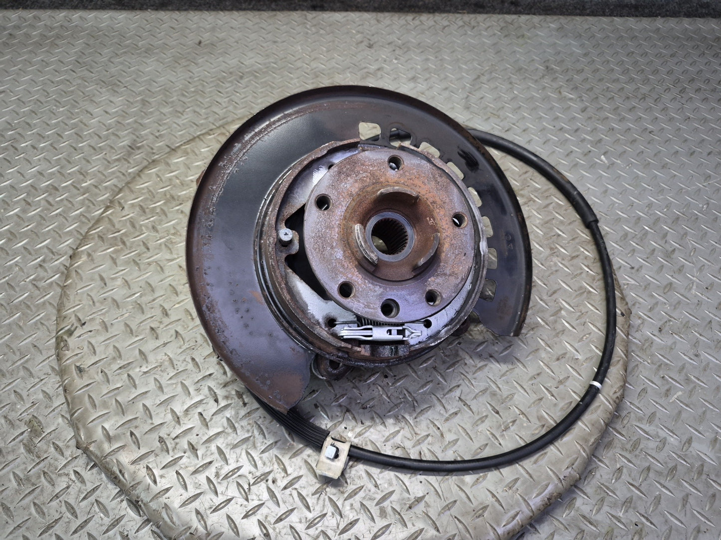 11-15 Audi 4L Q7 AWD Rear Right Spindle Knuckle Wheel Hub Bearing OEM