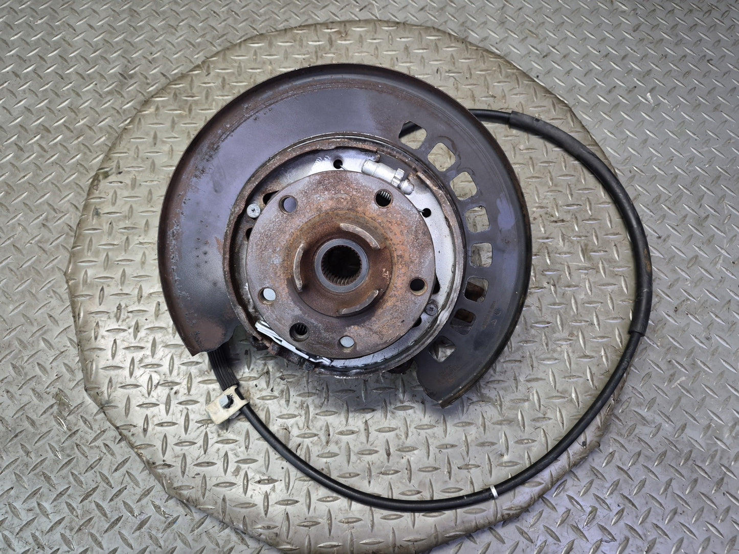 11-15 Audi 4L Q7 AWD Rear Right Spindle Knuckle Wheel Hub Bearing OEM