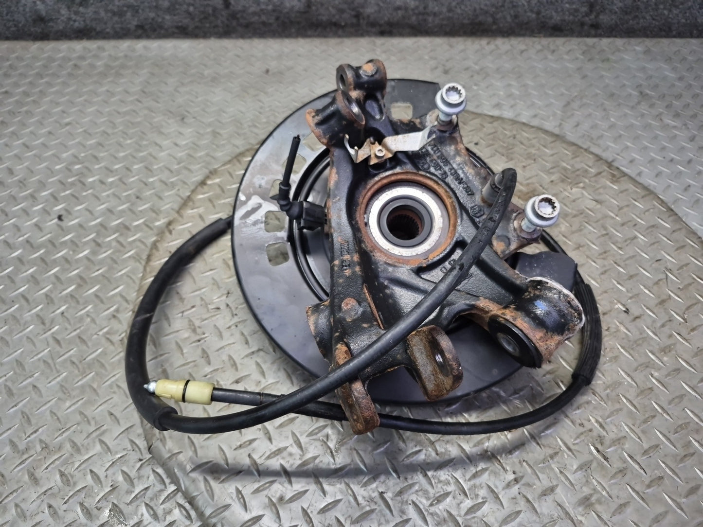 11-15 Audi Q7 4L AWD Rear Left Spindle Knuckle Wheel Hub Bearing OEM