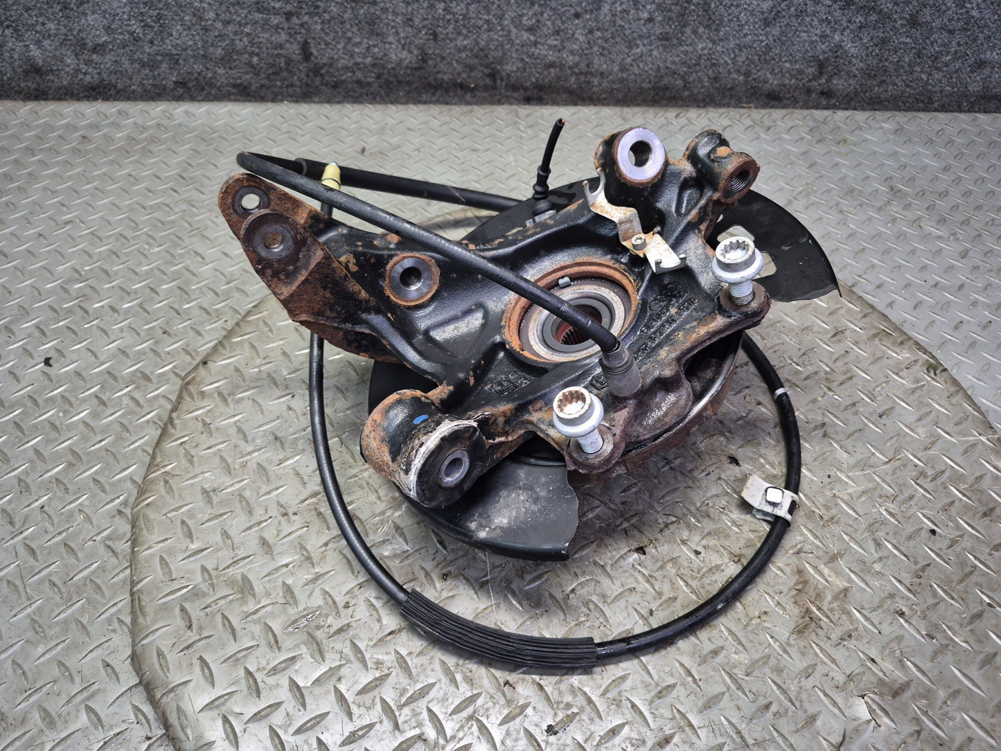 11-15 Audi Q7 4L AWD Rear Left Spindle Knuckle Wheel Hub Bearing OEM