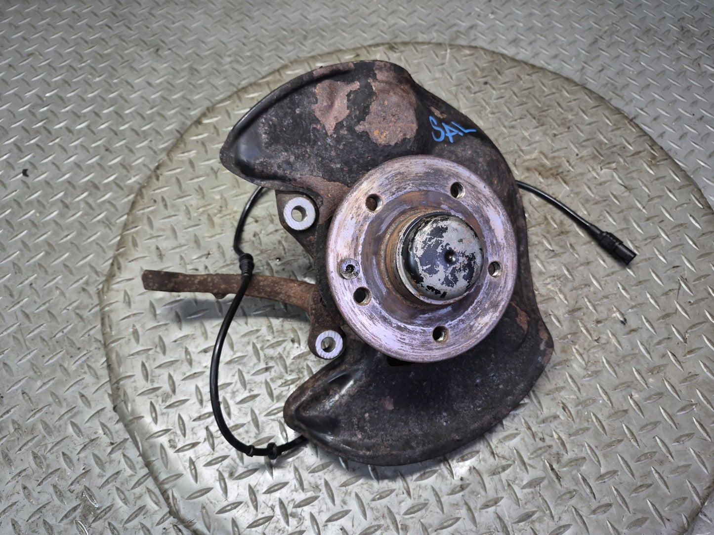 96-02 Mercedes R129 SL500 SL600 Front Left Spindle Knuckle Wheel Hub Bearing OEM