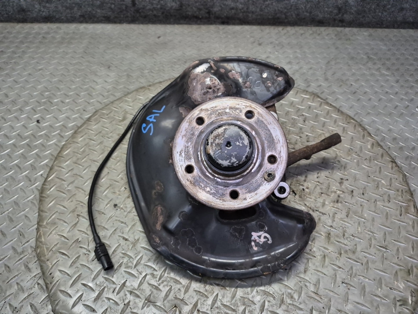96-02 Mercedes R129 SL500 Front Right Spindle Knuckle Wheel Hub Bearing OEM