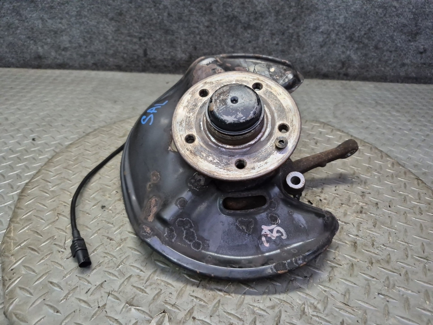 96-02 Mercedes R129 SL500 Front Right Spindle Knuckle Wheel Hub Bearing OEM