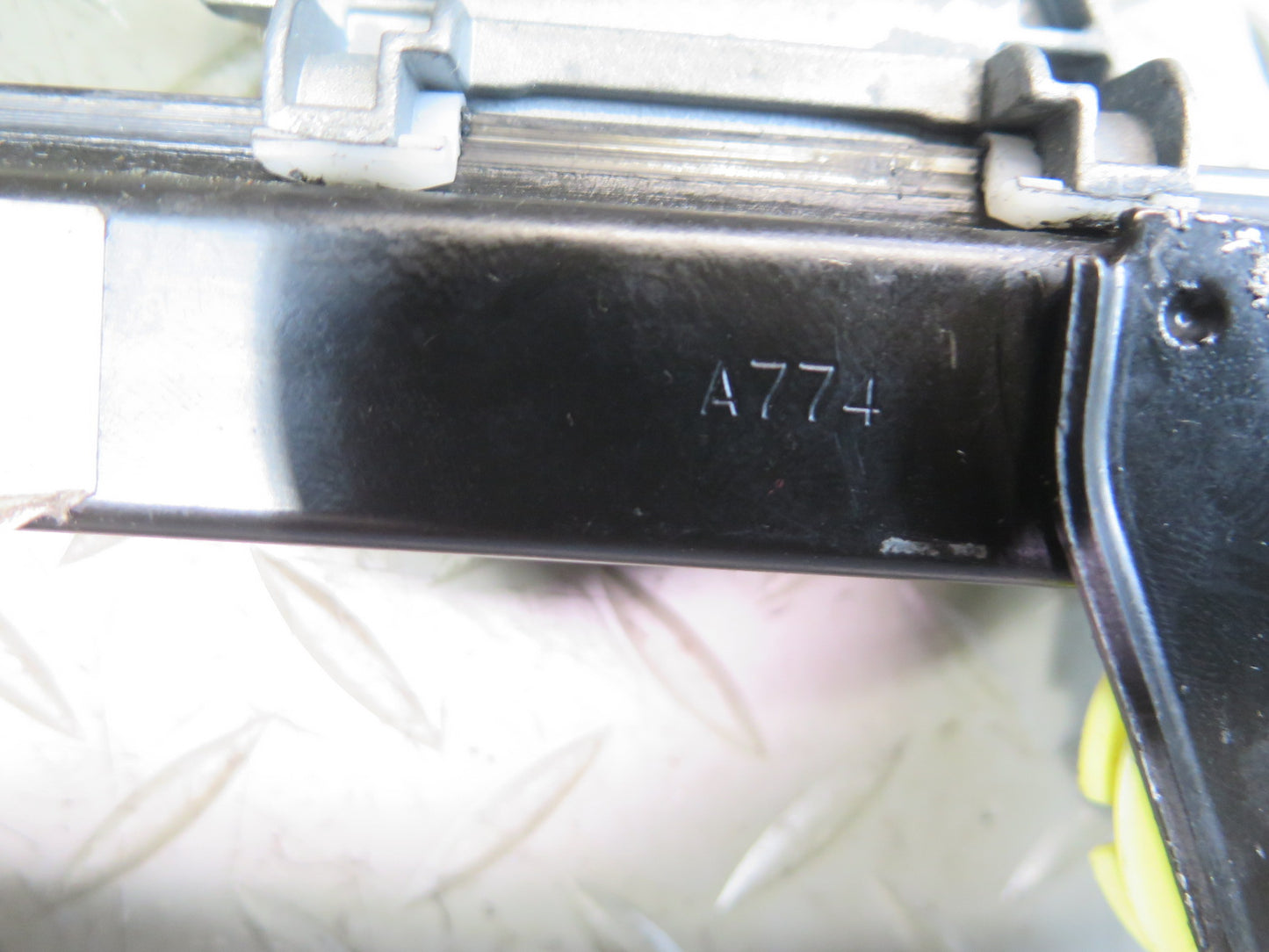 2008-2019 Maserati Granturismo M145 Left Door Window Regulator w Motor