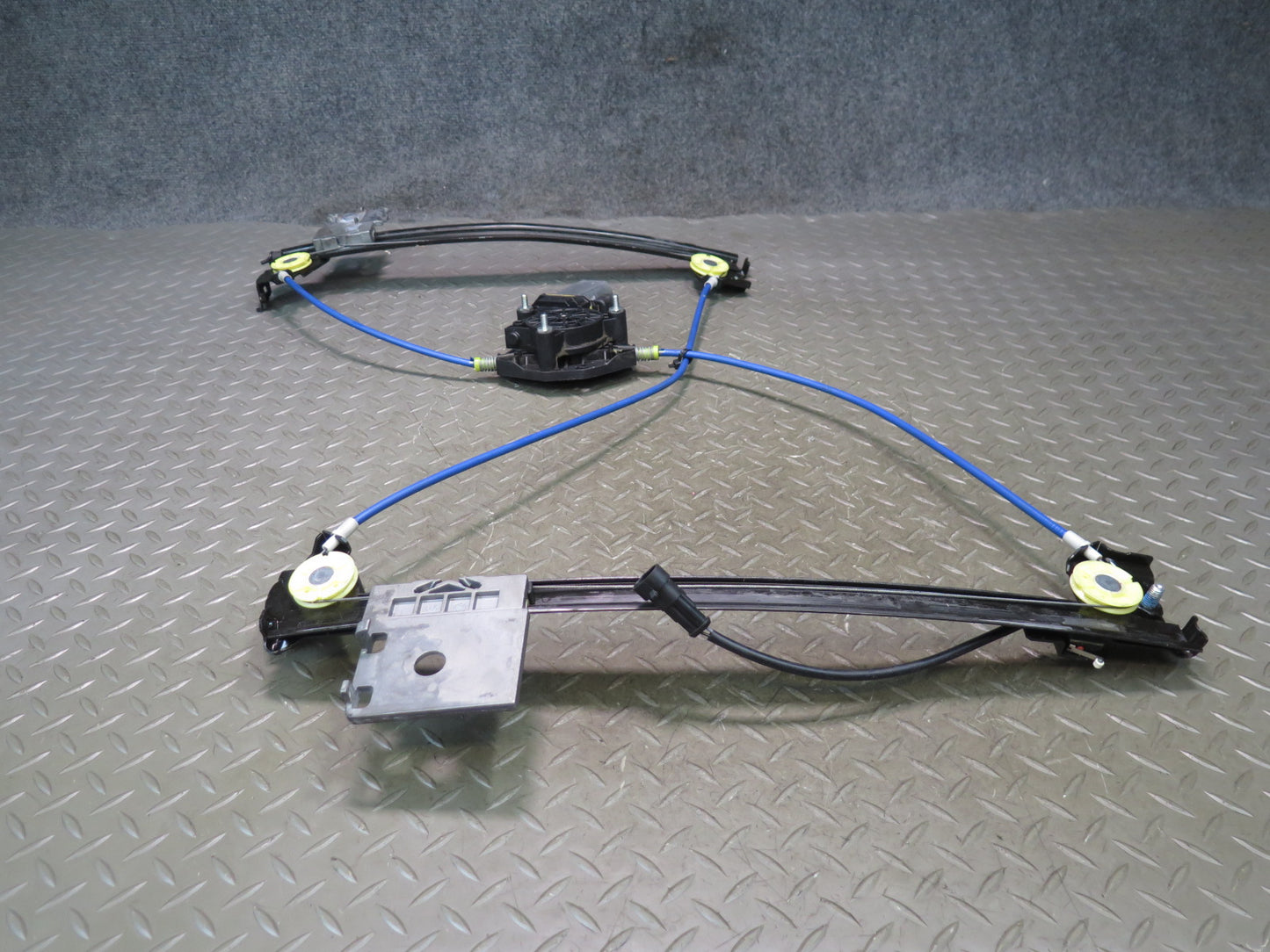 2008-2019 Maserati Granturismo M145 Left Door Window Regulator w Motor