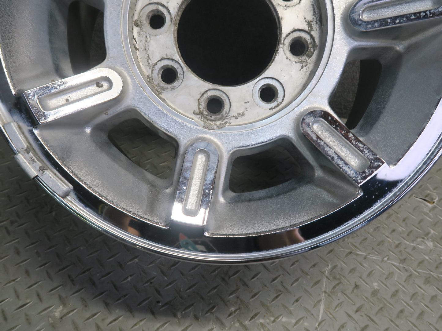 2003-2007 Hummer H2 Alloy R17" Chrome Wheel Rim 17x8.5 ET18 9594459