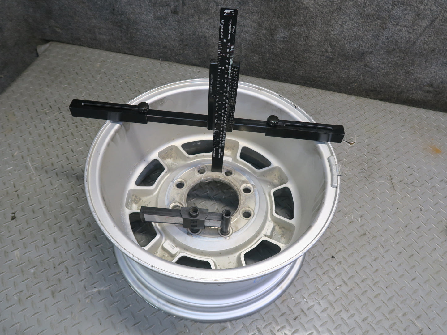 2003-2007 Hummer H2 Alloy R17" Chrome Wheel Rim 17x8.5 ET18 9594459