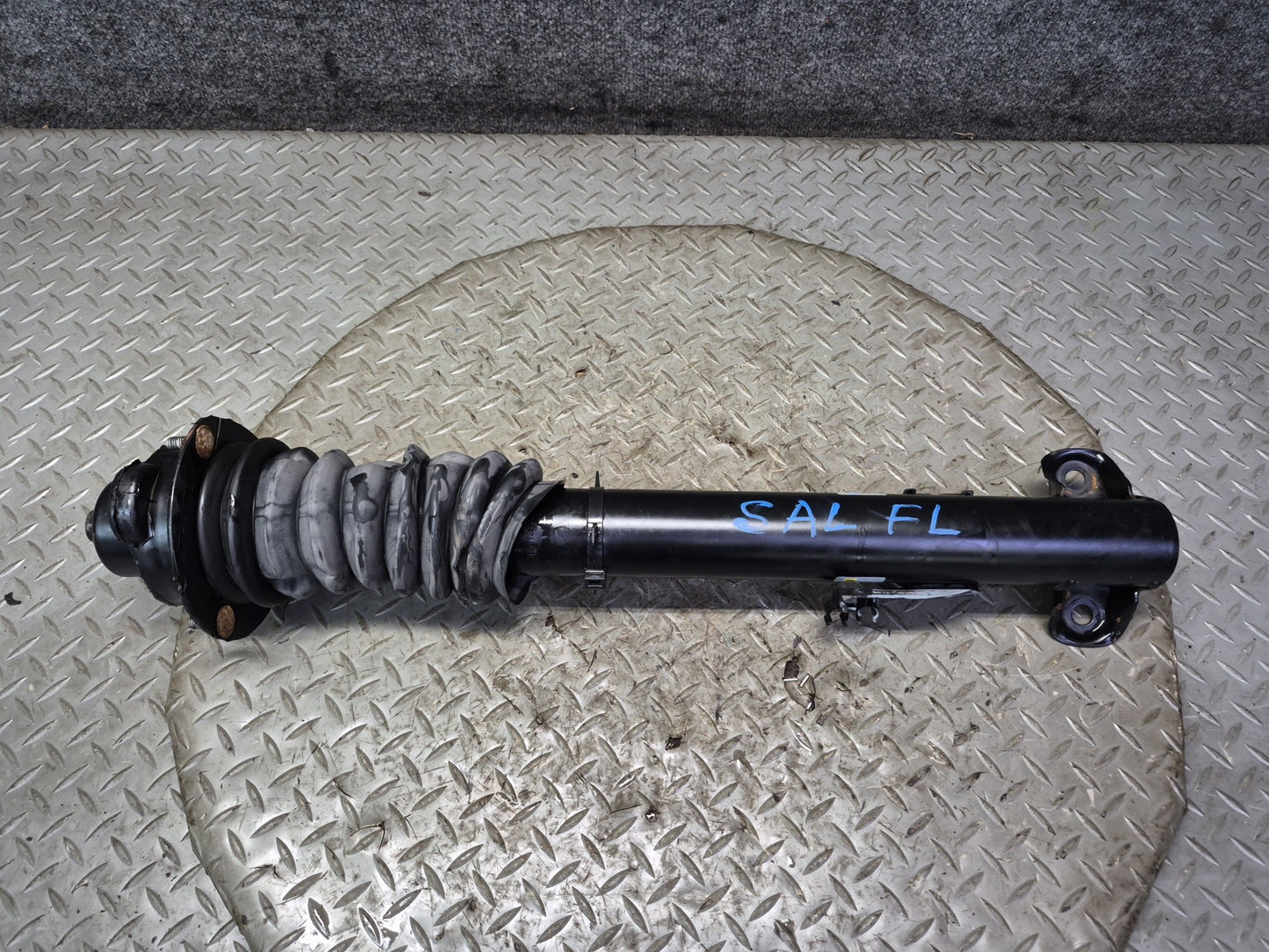 96-02 Mercedes R129 Sl-class RWD Set of 2 Front Bilstein Strut Shock Absorber