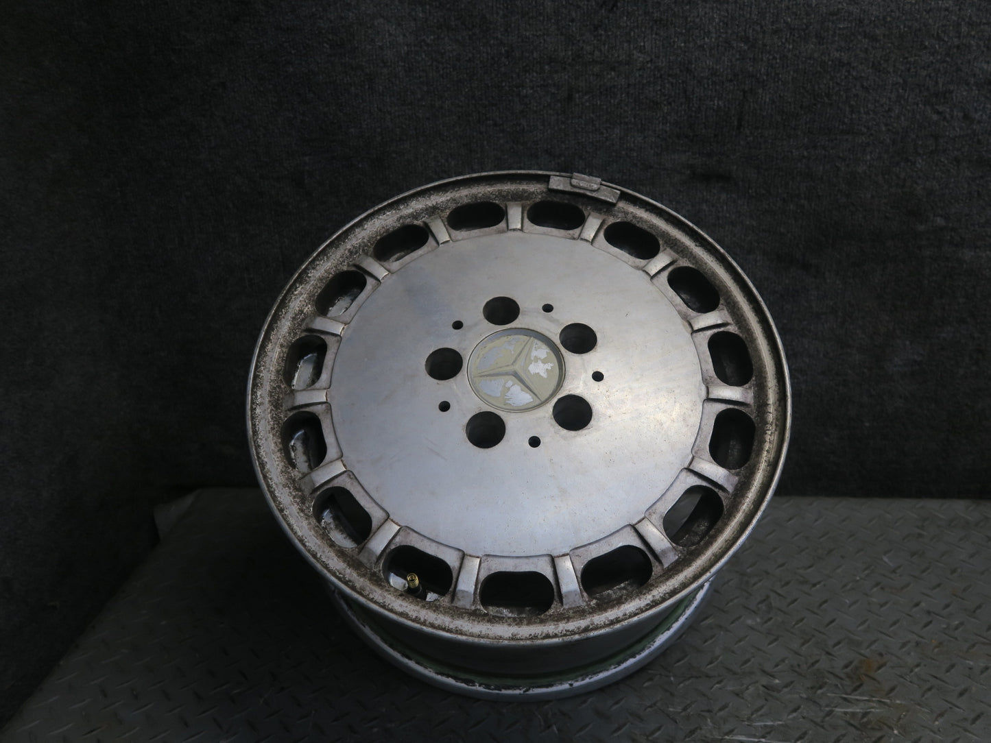 86-89 Mercedes R107 Set of 4 Factory R15 15" Alloy Wheel Rim 15x7J ET25 OEM