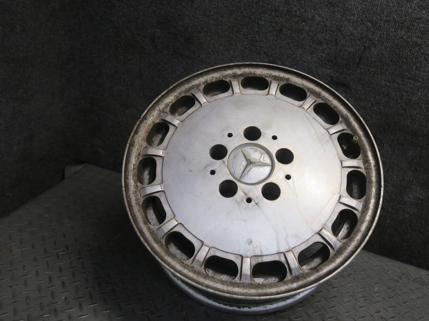 86-89 Mercedes R107 Set of 4 Factory R15 15" Alloy Wheel Rim 15x7J ET25 OEM