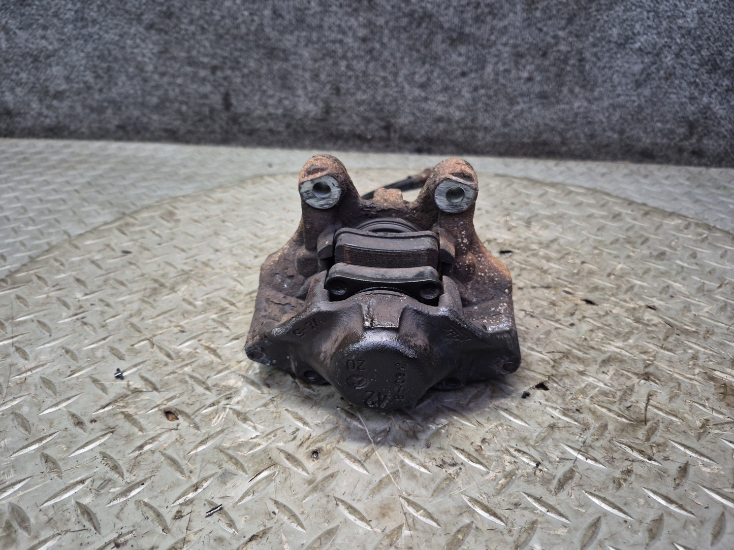 99-02 Mercedes R129 SL500 Set of 2 Rear Left & Right Brake Caliper OEM