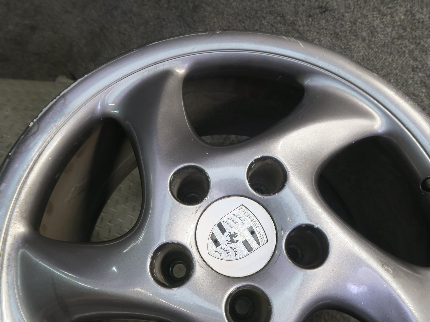 1999-2004 Porsche 911 996 Rear Alloy R18" Wheel Rim 18x9 ET52 99336213801